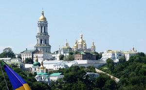File:Kyiv-PecherskLavra.jpg