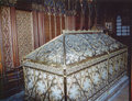 Genevieve tomb.jpg